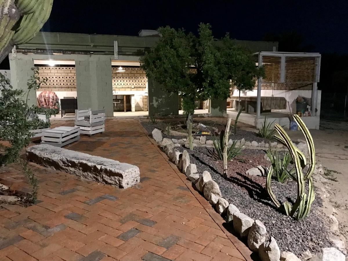 Susu'Z Village Hostel And Rooms La Ventana Екстер'єр фото
