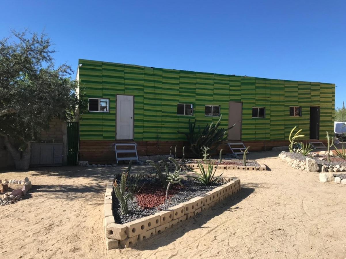 Susu'Z Village Hostel And Rooms La Ventana Екстер'єр фото