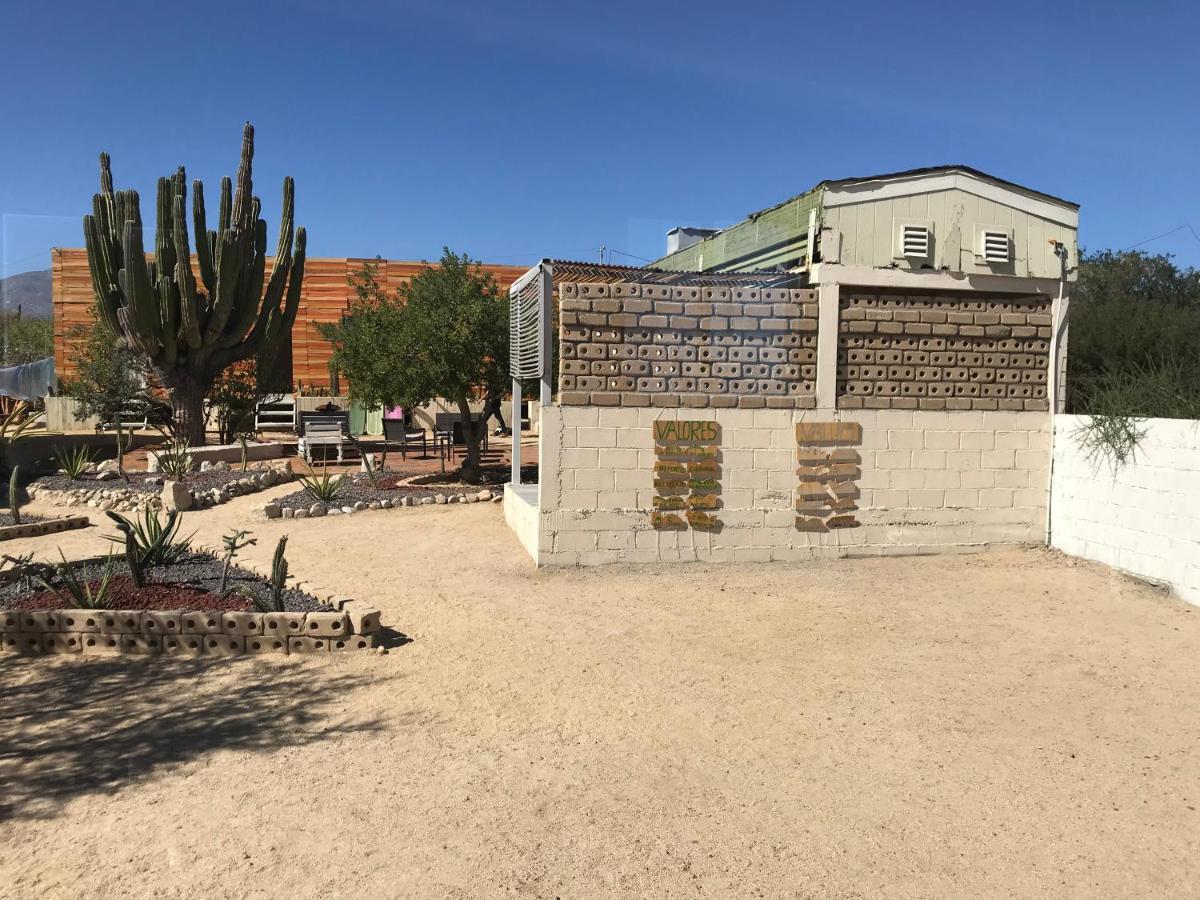 Susu'Z Village Hostel And Rooms La Ventana Екстер'єр фото